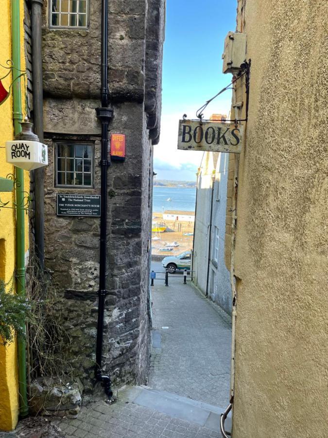 Ivy Tower Cottages Saint Florence 外观 照片